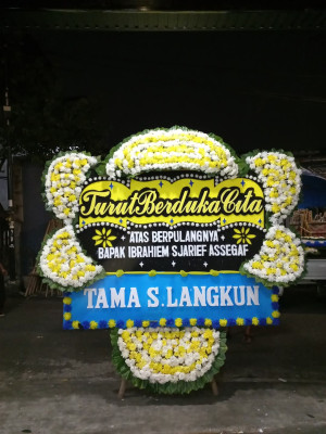 Papan Bunga Duka di Tugurejo